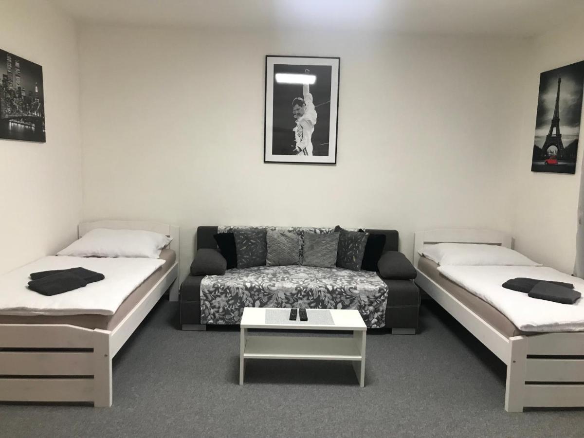 Cyklo-Moto Apartman Lomnice nad Luznici Luaran gambar