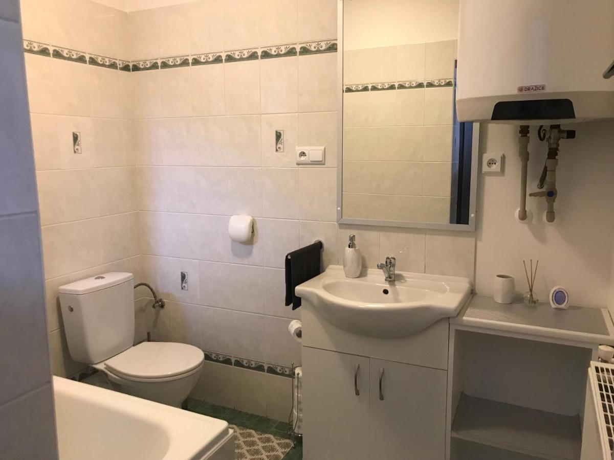 Cyklo-Moto Apartman Lomnice nad Luznici Luaran gambar